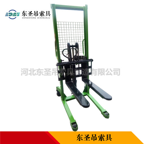 小型手動液壓堆高車各重要部件標(biāo)注闡述--河北東圣吊索具制造有限公司--小型攪拌機(jī)|石材夾具|液壓堆高車|手動叉車