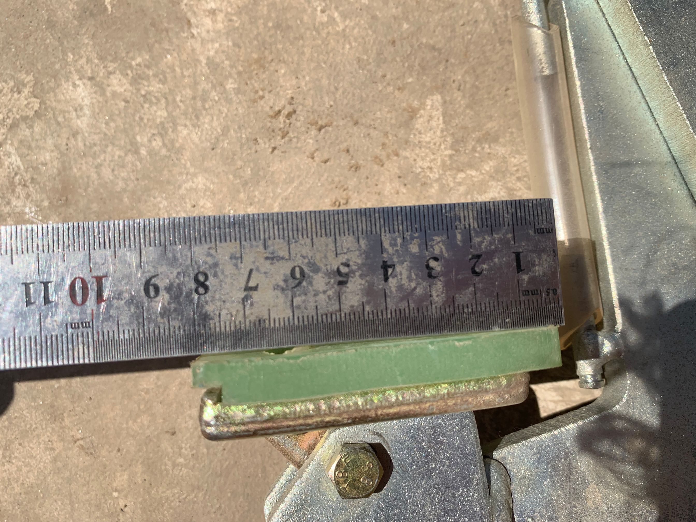 石材用吊夾具夾皮寬度圖片細節(jié)尺寸--河北東圣吊索具制造有限公司--石材夾具|小型攪拌機|液壓堆高車|手動叉車 石材用吊夾具夾皮寬度圖片細節(jié)尺寸--河北東圣吊索具制造有限公司--石材夾具|小型攪拌機|液壓堆高車|手動叉車