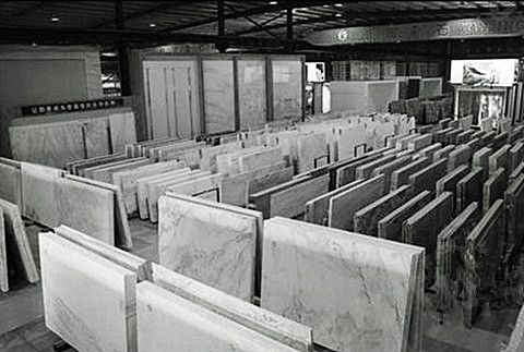 石材吊夾作業(yè)倉庫--河北東圣吊索具制造有限公司--石材夾具|小型攪拌機(jī)|液壓堆高車|手動叉車