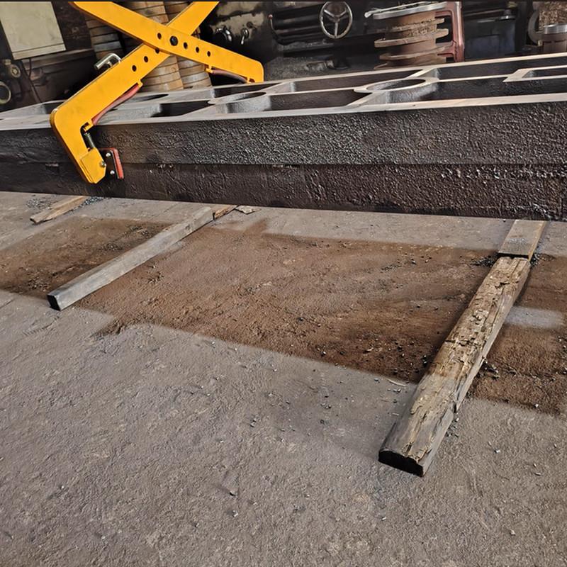 吊夾搬運(yùn)工件